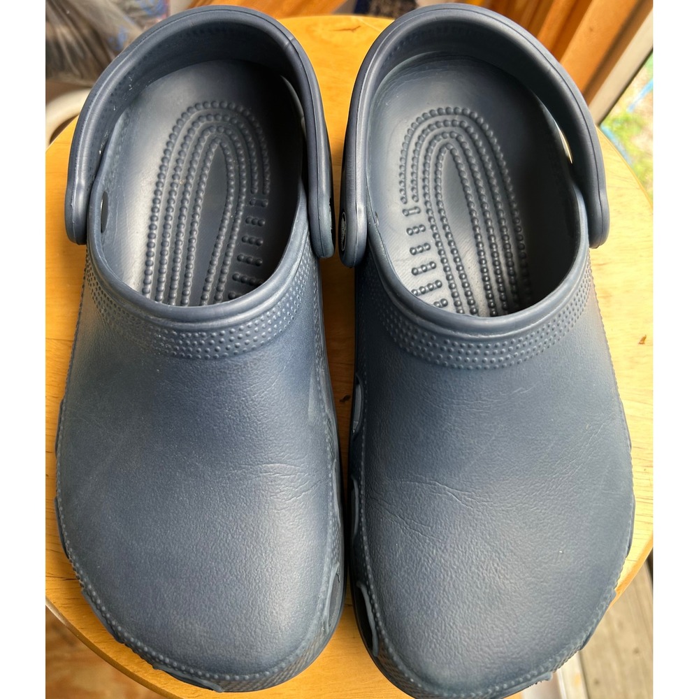 Crocs  Navy Blue size 5
